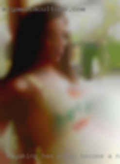 Kayaking has woman become a naked friend with in Laredo.