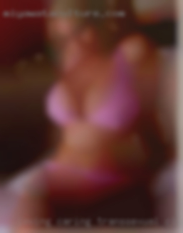 Loving caring transsexual clubs easy going gal from Atlanta.