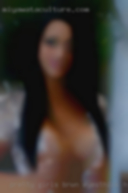 Pretty girls brwn eyes,thick horny thighs near Clare!